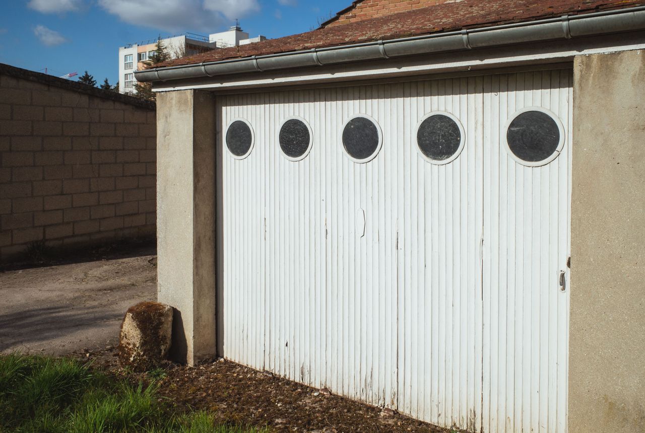 Garage door service in Lawrenceville, GA